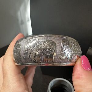 Vintage silver plated thai elephant cuff bracelet!